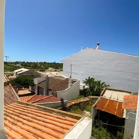Retreat With Terrace And View In #1887 Appartement