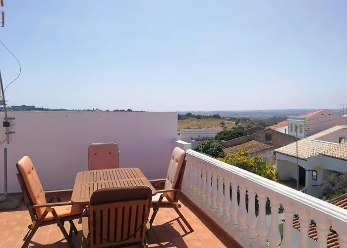 Retreat With Terrace And View In #1887 Daire