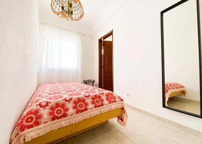 Retreat With Terrace And View In #1887 * Espiche