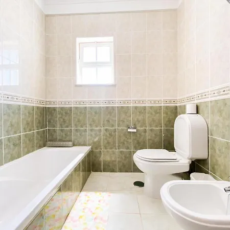 Retreat With Terrace And View In #1887 Espiche